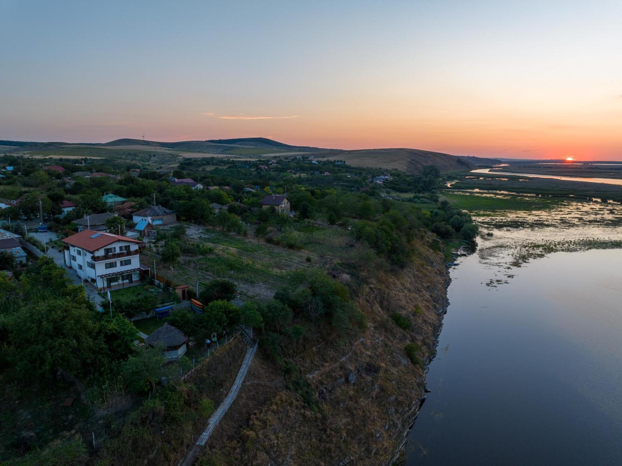 Laguna Nuferilor Habitat Somova Exterior foto