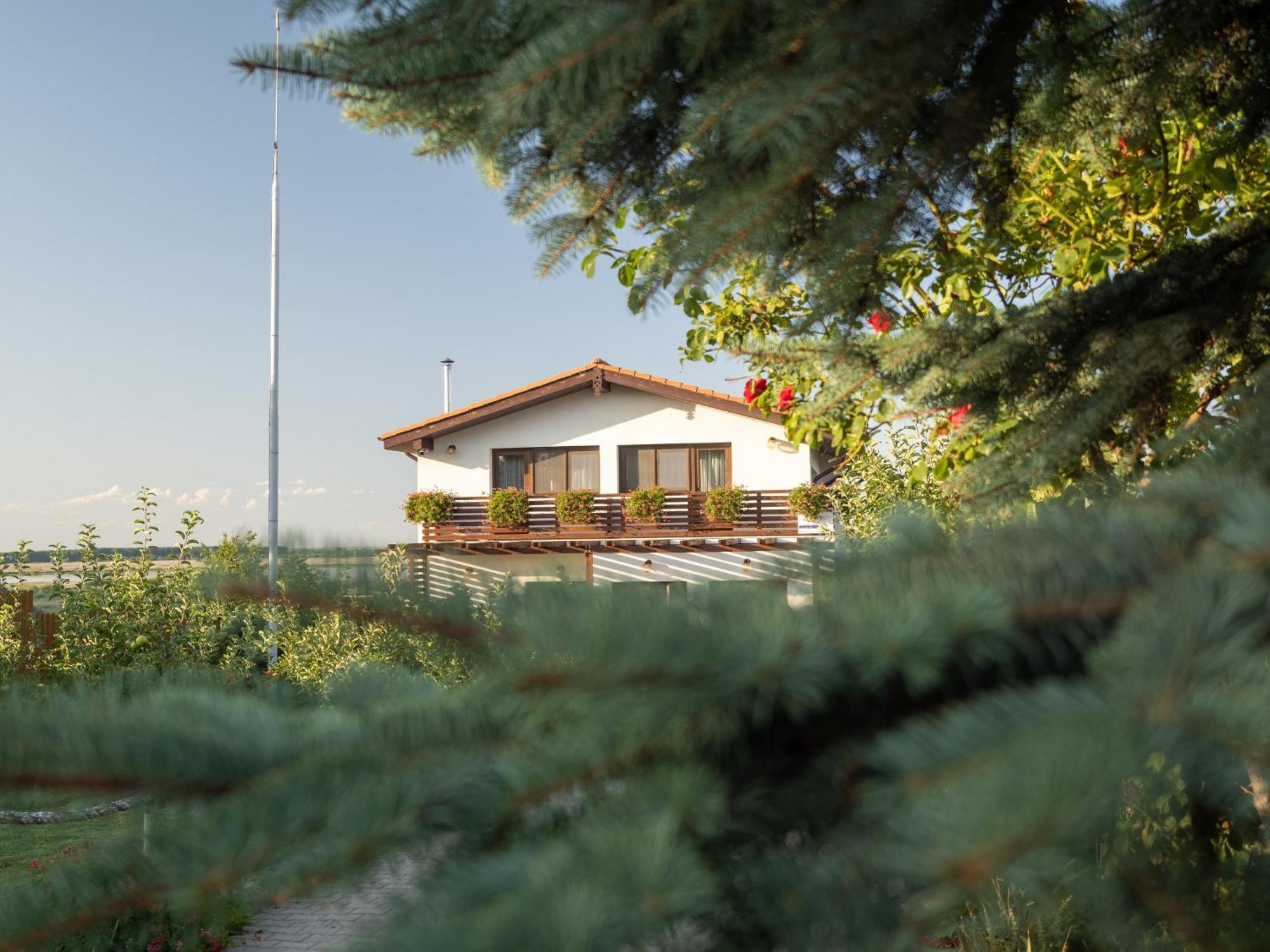 Laguna Nuferilor Habitat Somova Exterior foto